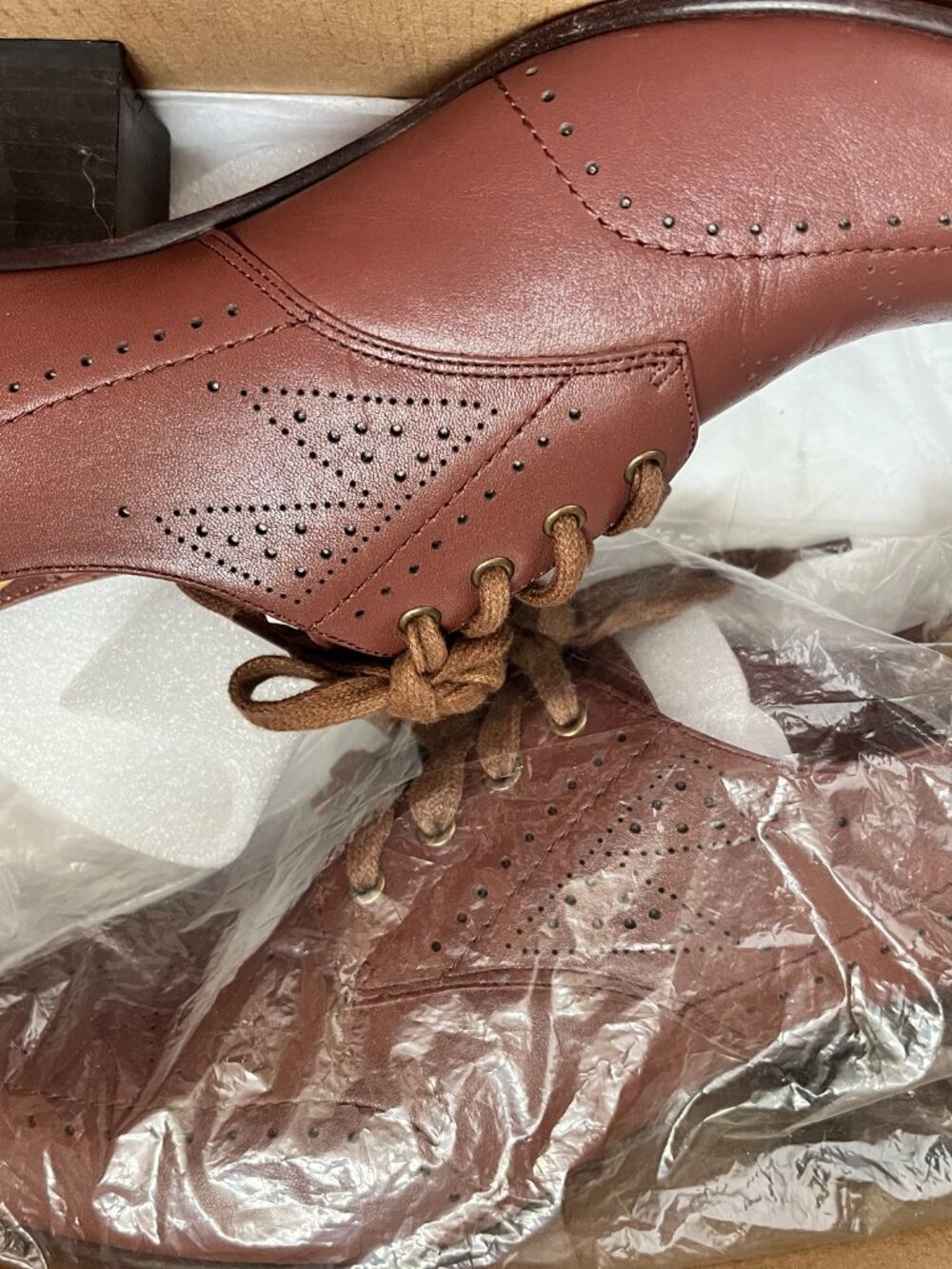 American Duchess Claire Brown Heeled Oxford Shoes Size 9.5 - Picture 2 of 6